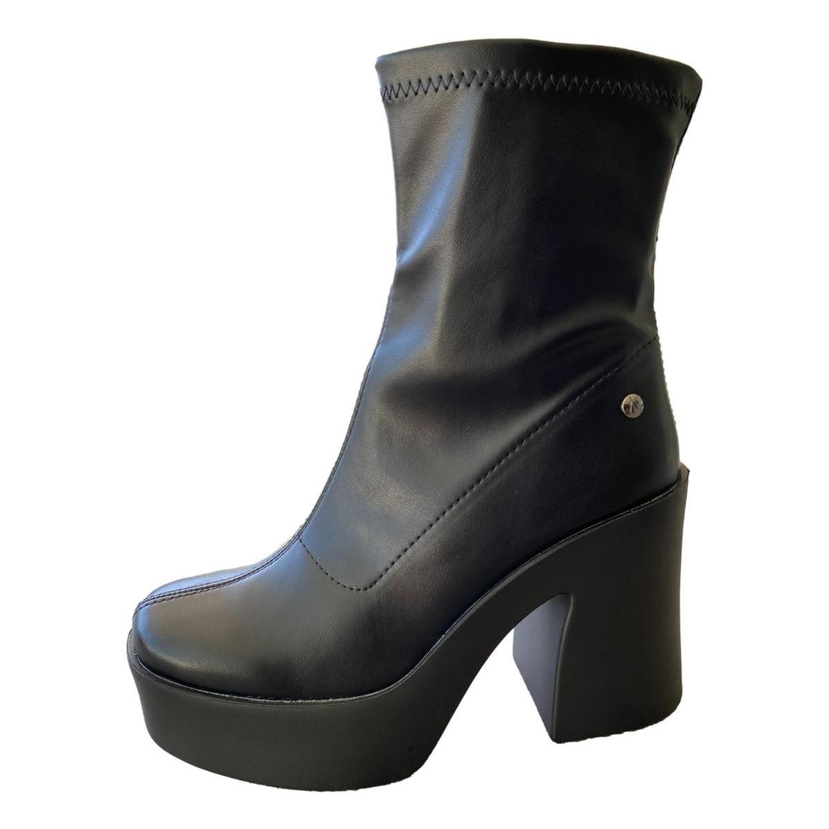 GENERICO - Bota moda 2401 Negro GENERICO