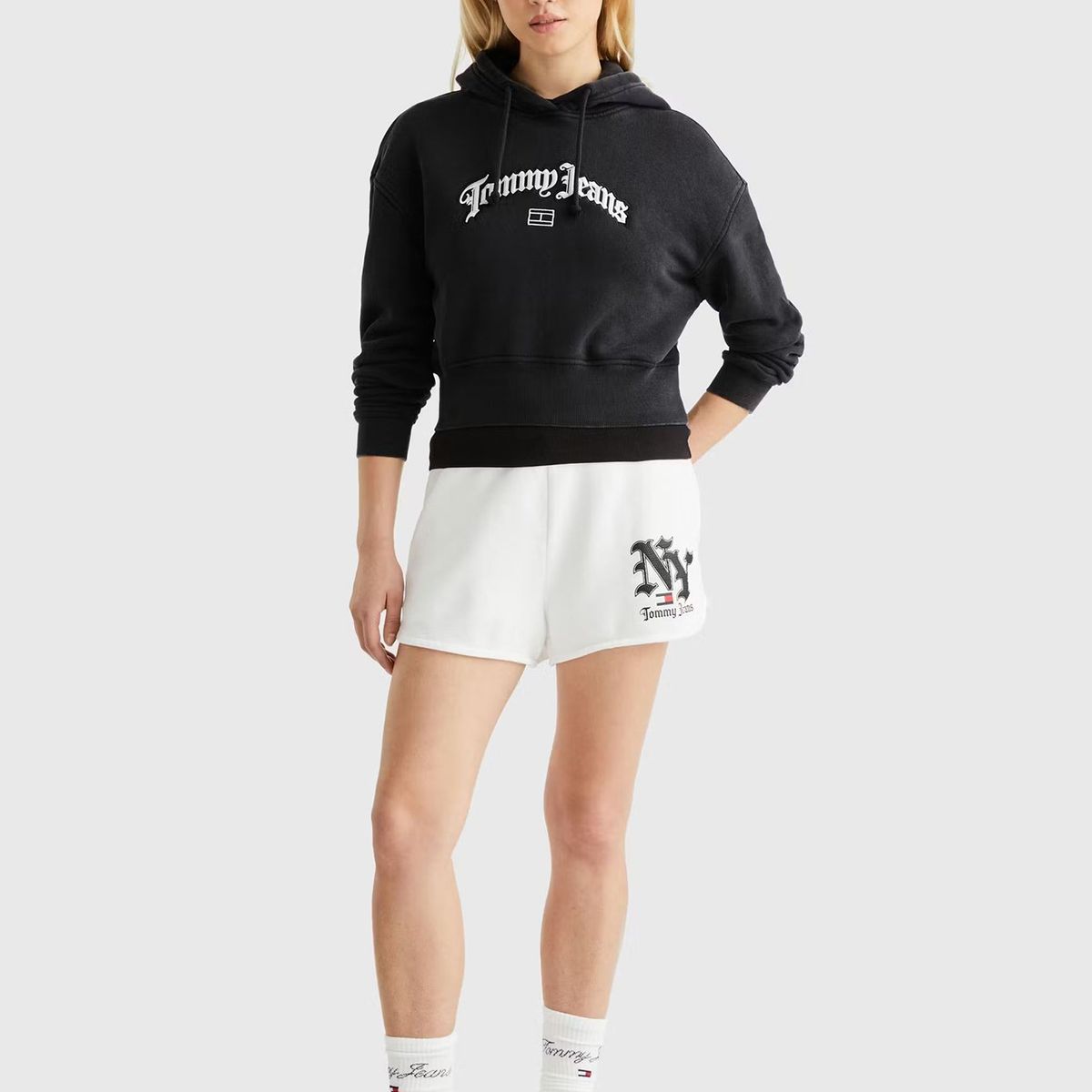 TOMMY HILFIGER - Polerón Hoodie Cropped Grunge Logo Negro Tommy Hilfiger