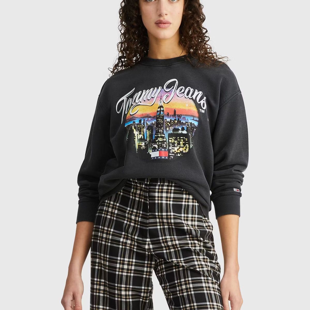 TOMMY HILFIGER - Polerón Vintage City Logo Negro Tommy Hilfiger