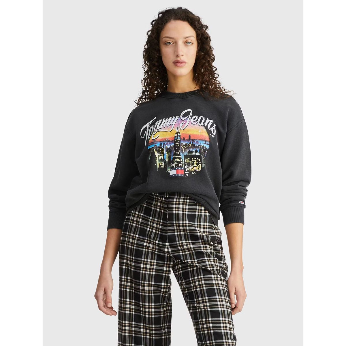 TOMMY HILFIGER - Polerón Vintage City Logo Negro Tommy Hilfiger