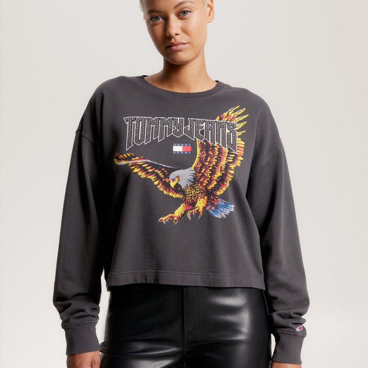 TOMMY HILFIGER - Polerón Cropped Y Print De Águila Negro Tommy Hilfiger