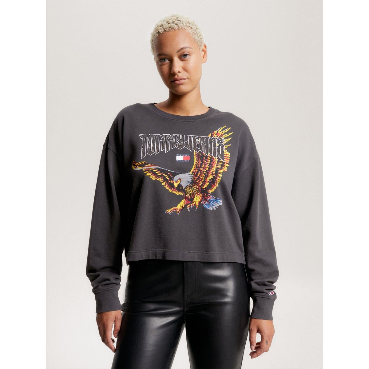 TOMMY HILFIGER - Polerón Cropped Y Print De Águila Negro Tommy Hilfiger