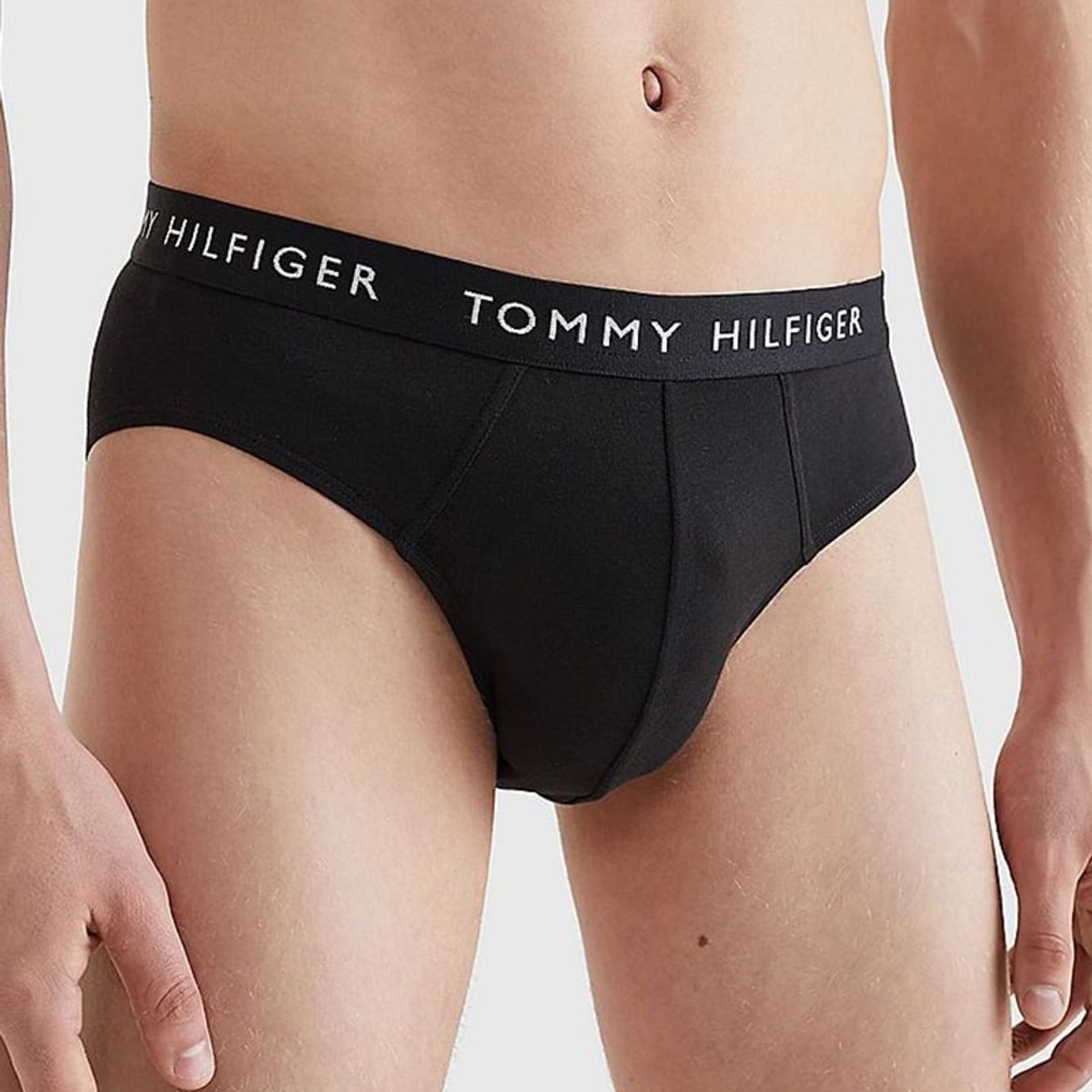 TOMMY HILFIGER - Pack 3 Calzoncillos Slip Essential Negro Tommy Hilfiger