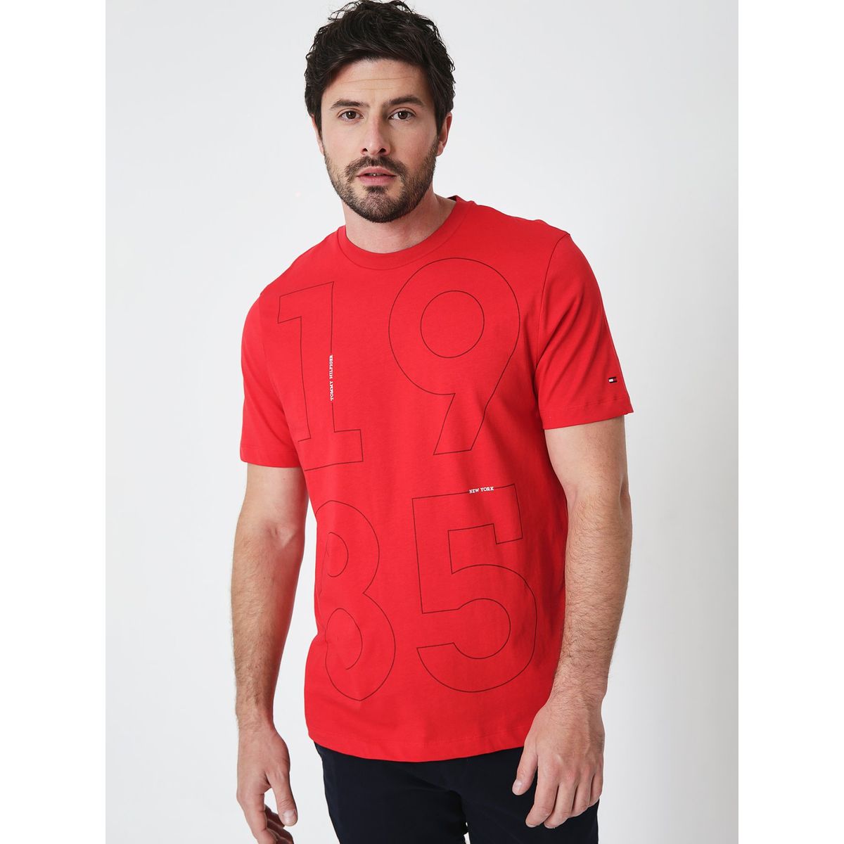 TOMMY HILFIGER - Polera Modern Graphic Logo Rojo Tommy Hilfiger