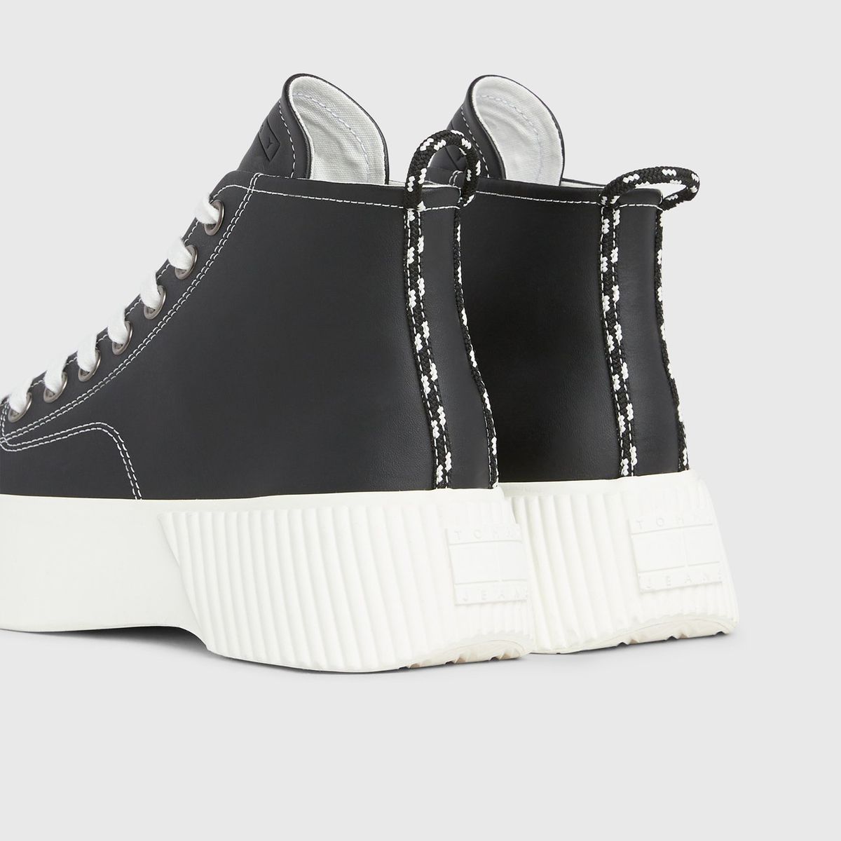 TOMMY HILFIGER - Zapatillas Caña Alta Y Plataforma Negro Tommy Hilfiger