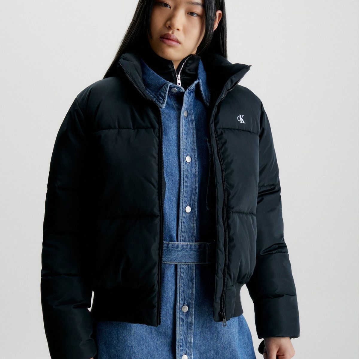 CALVIN KLEIN - Parka Logo Hem Negro Calvin Klein