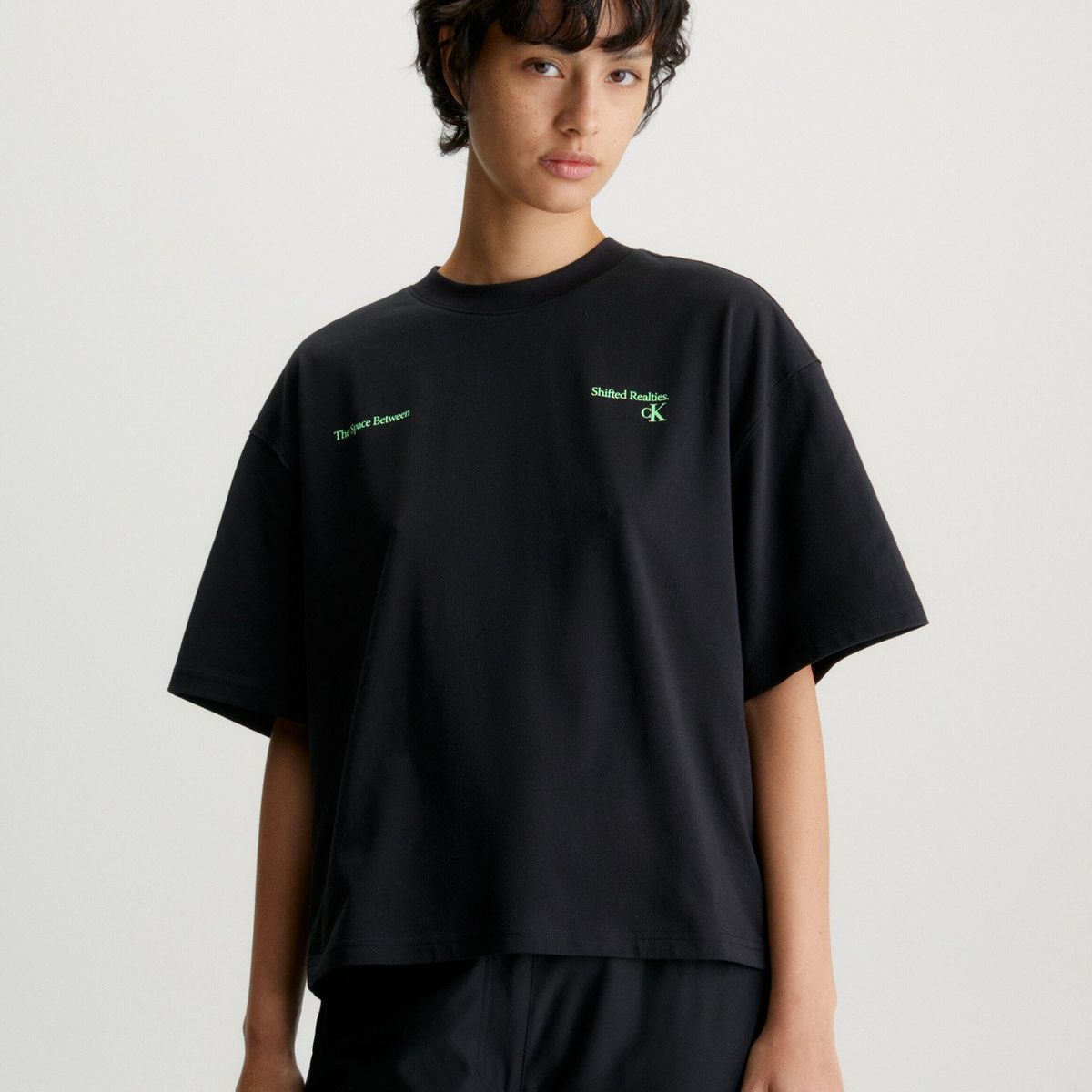 CALVIN KLEIN - Polera Hyper Real Landscape Negro Calvin Klein