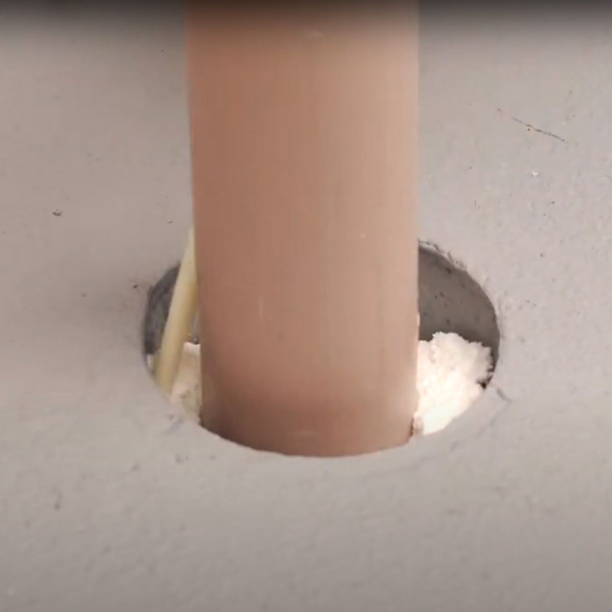 GENERICO - Espuma Expansiva Dryko Sellante Vedatudo - 500 ml / 340 g