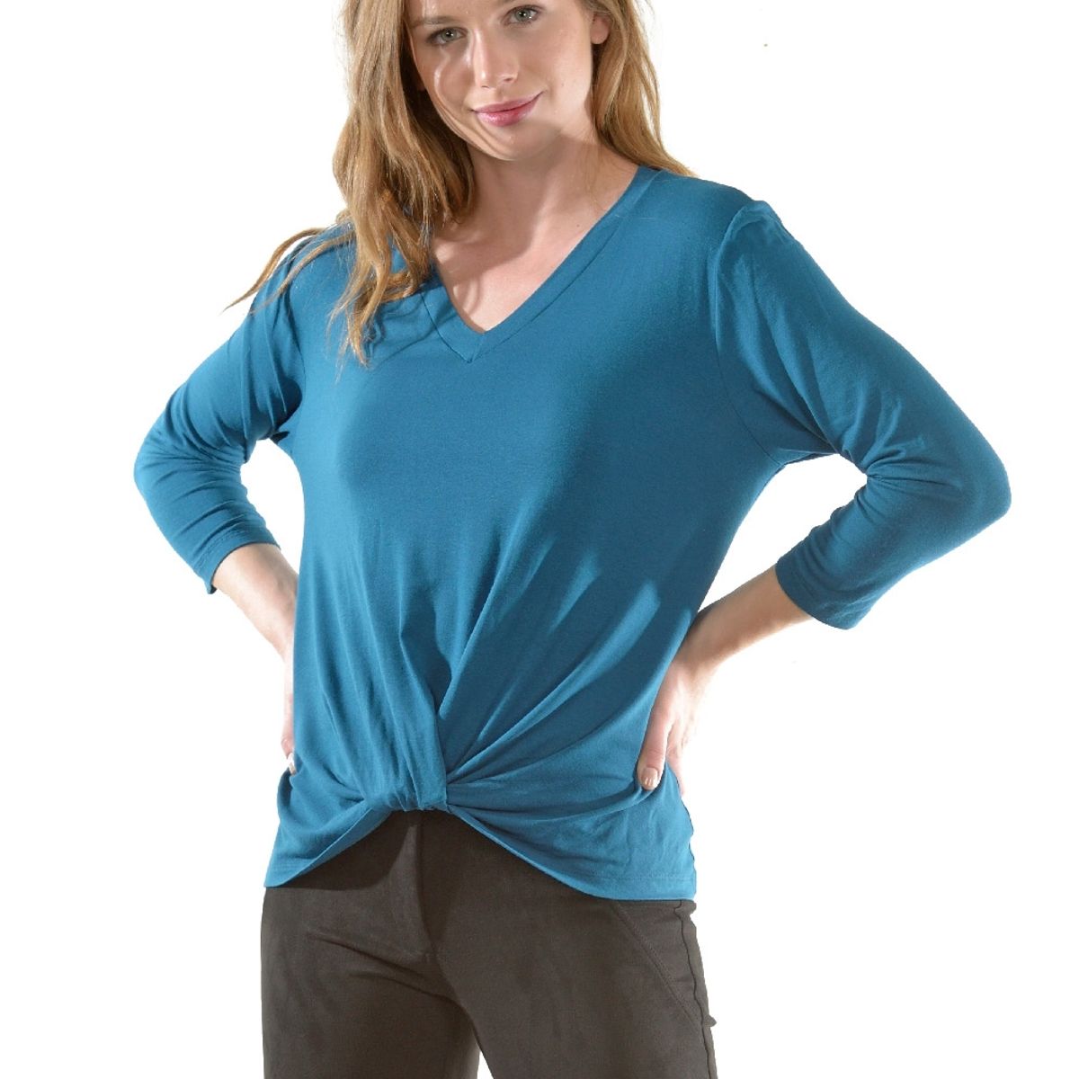 BOUS - Polera Entrelazada Turquesa BOUS