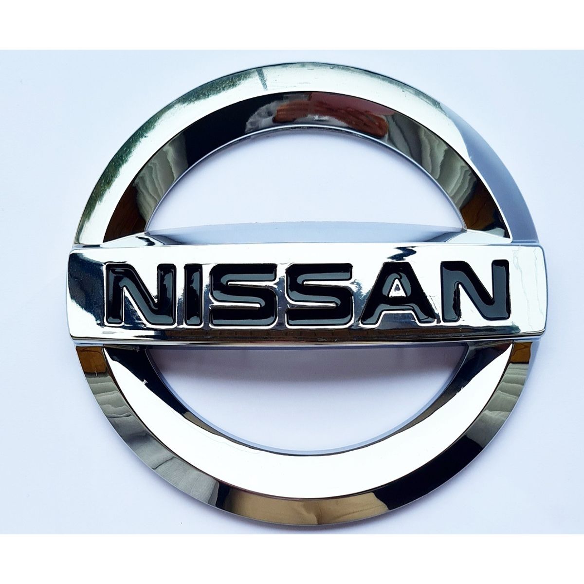 GENERICO - Emblema Nissan 13.1 alto x  15.3 ancho