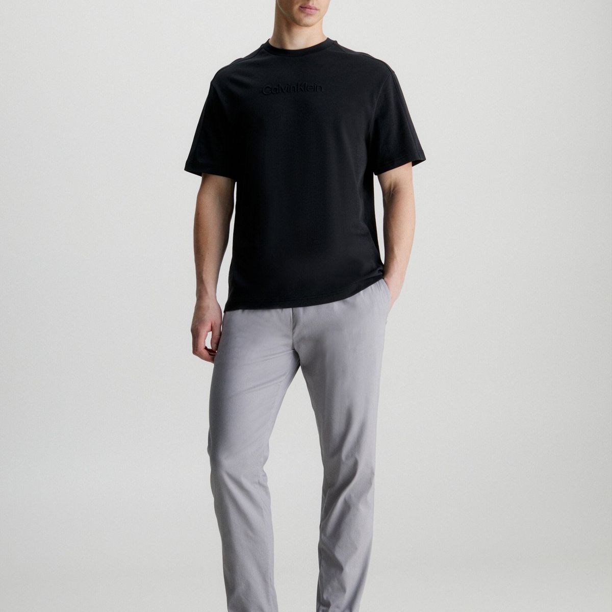 CALVIN KLEIN - Polera Embossed Comfort Negro Calvin Klein