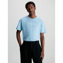 CALVIN KLEIN - Polera Hero Logo Comfort Celeste