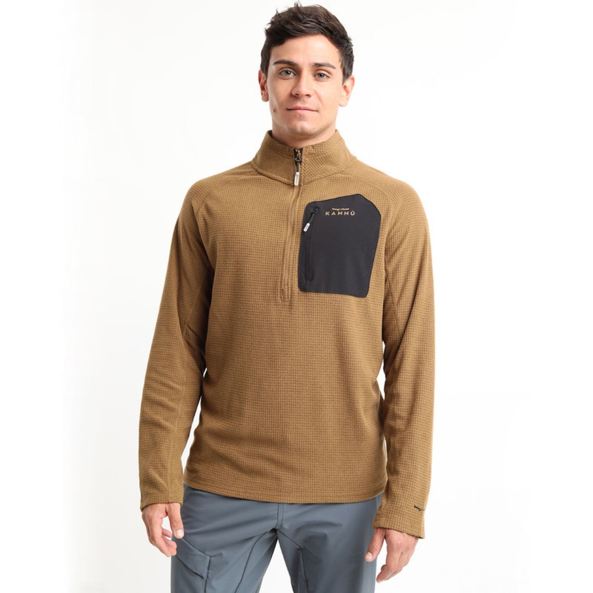 KANNU - Polar Chacabuco 1/4 Cierre Hombre Café KANNU