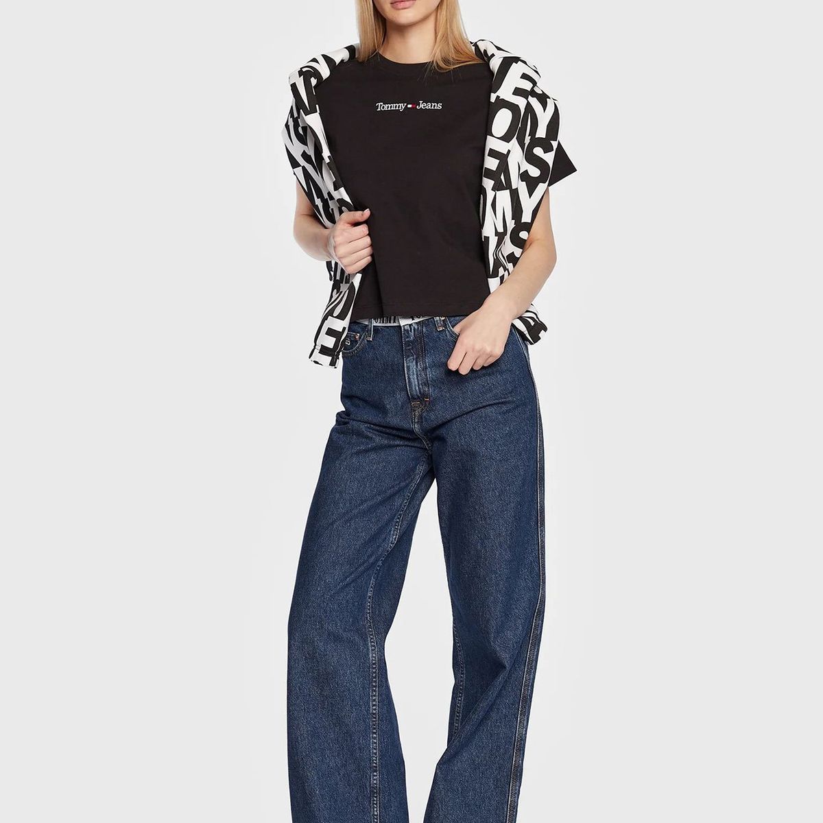 TOMMY HILFIGER - Polera Classic Serif Logo Negro Tommy Jeans