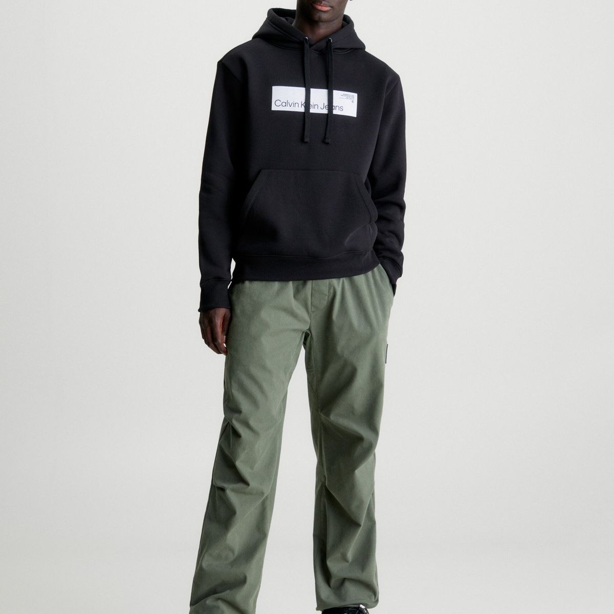 CALVIN KLEIN - Polerón con Gorro Hyper Real Box Negro Calvin Klein