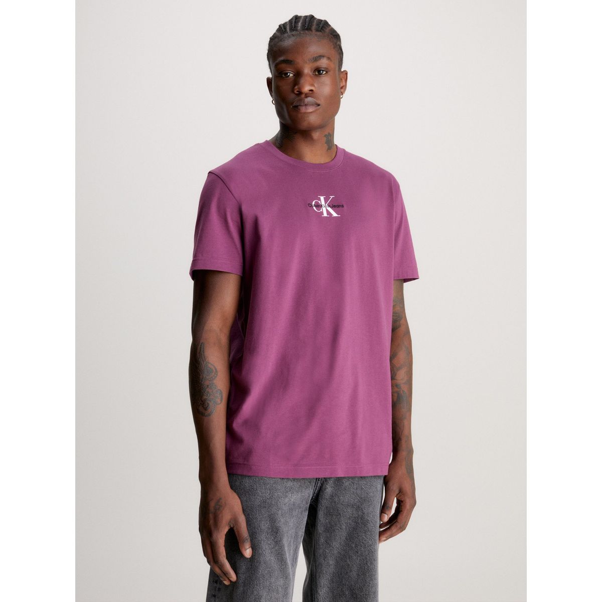 CALVIN KLEIN - Polera Monologo Regular Morado Calvin Klein