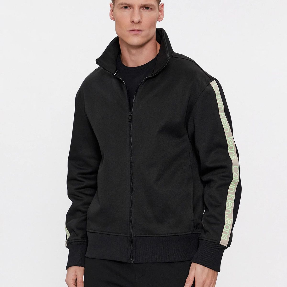 CALVIN KLEIN - Polerón con Cierre Cut Off Negro Calvin Klein