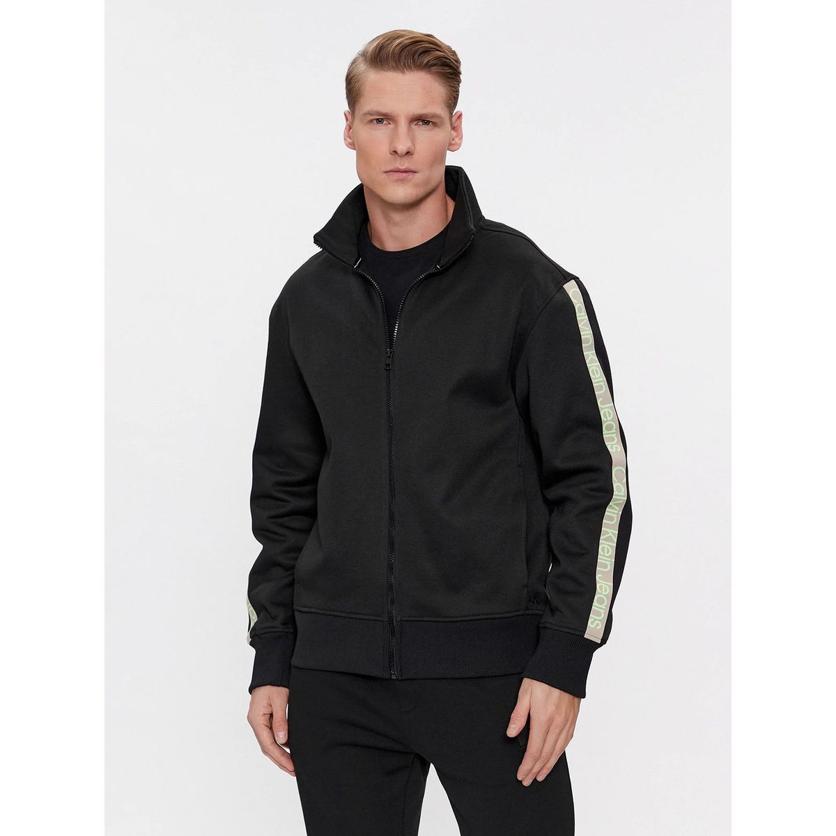 CALVIN KLEIN - Polerón con Cierre Cut Off Negro Calvin Klein