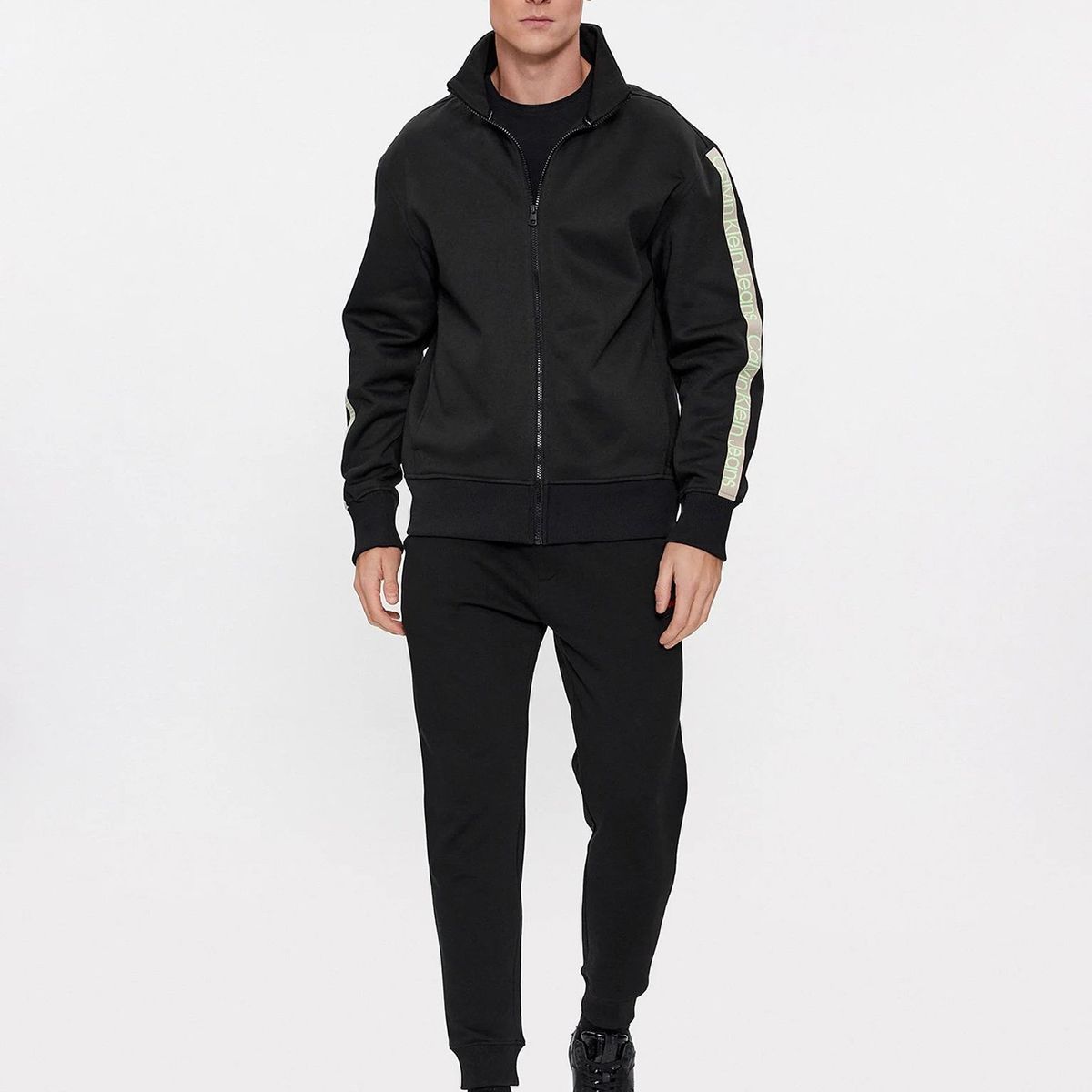 CALVIN KLEIN - Polerón con Cierre Cut Off Negro Calvin Klein