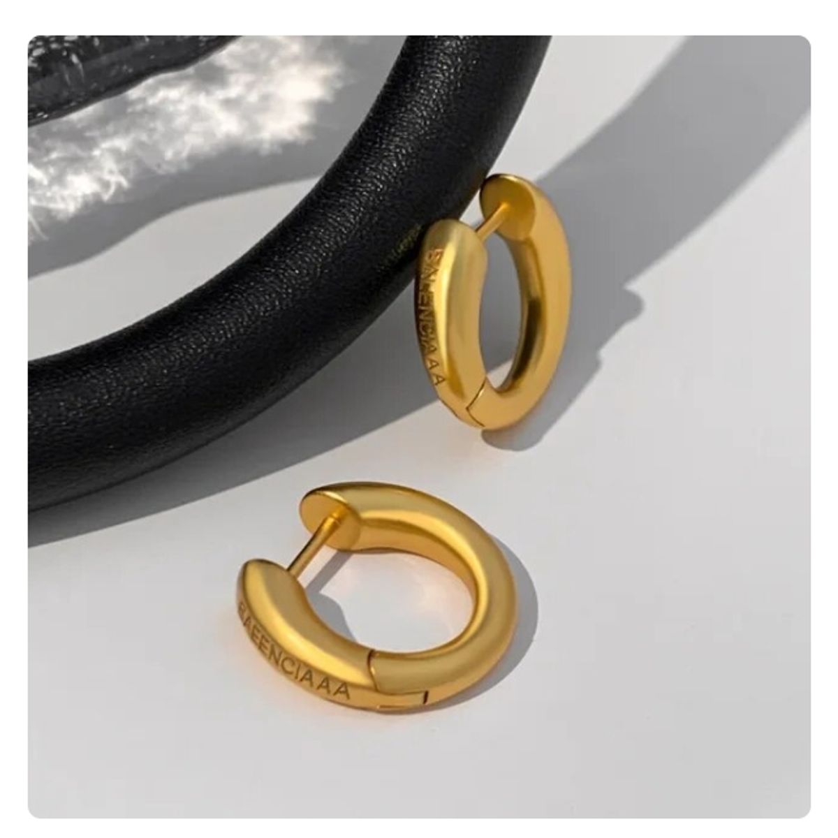 GENERICO - Aros color dorado para mujer