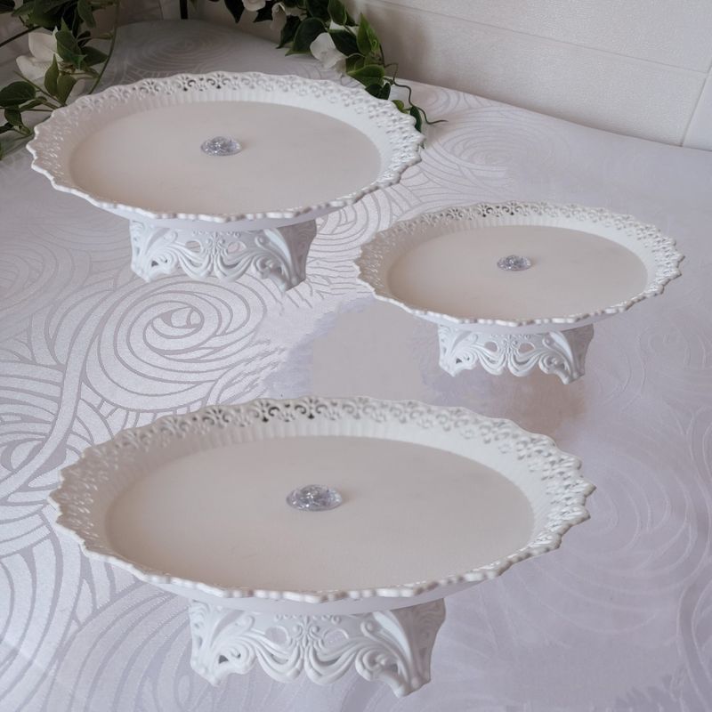 GENERICO - Pack 3 Bandejas Redonda C/Base Baja 21cm/24cm/28cm - Blanco