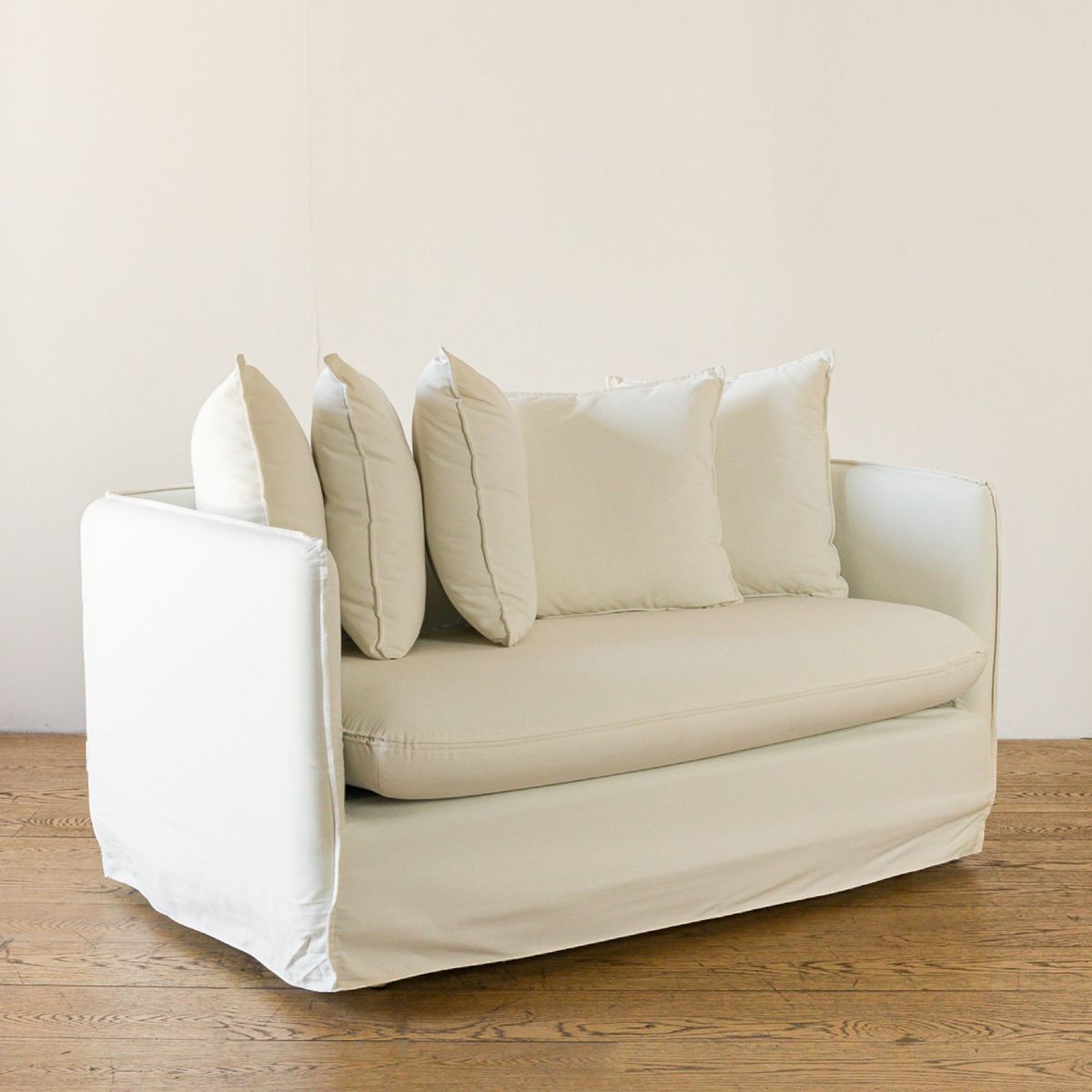 AMOBLE - Sofa Jacinta Blanco Amoblé