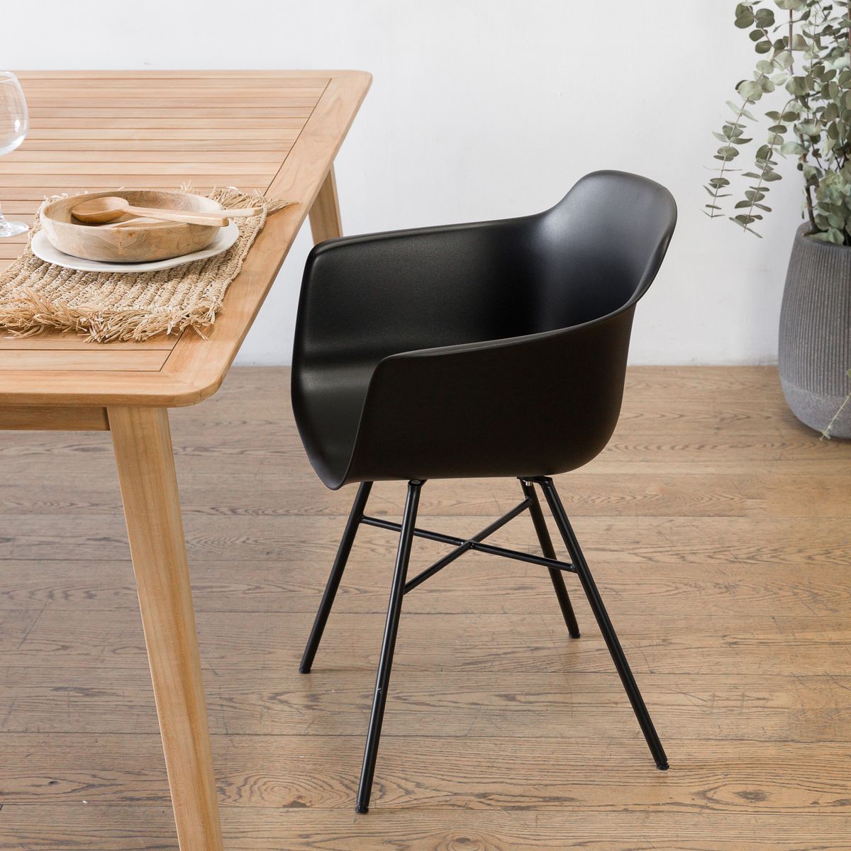 AMOBLE - Silla Davina Negra Amoblé