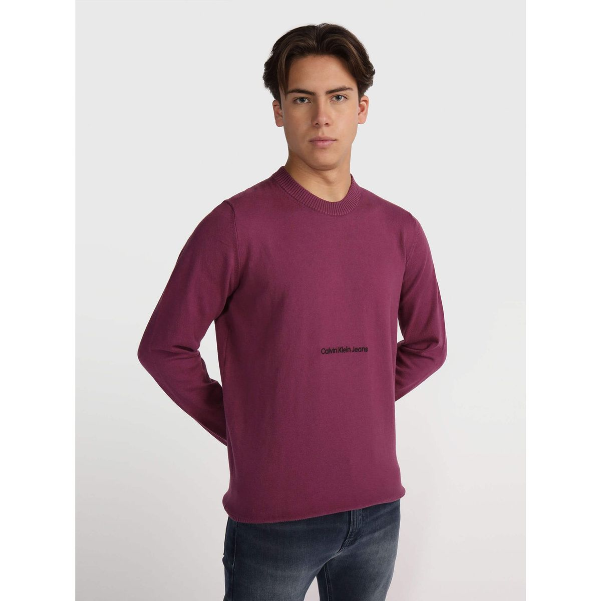 CALVIN KLEIN - Sweater Institutional Essential Morado Calvin Klein