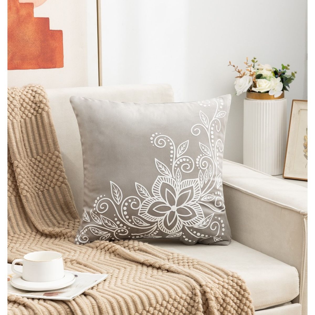 COMPRAPO - Set X 2 Fundas Cojín Aterciopelado Gris y Blanco 45x45 Cm.