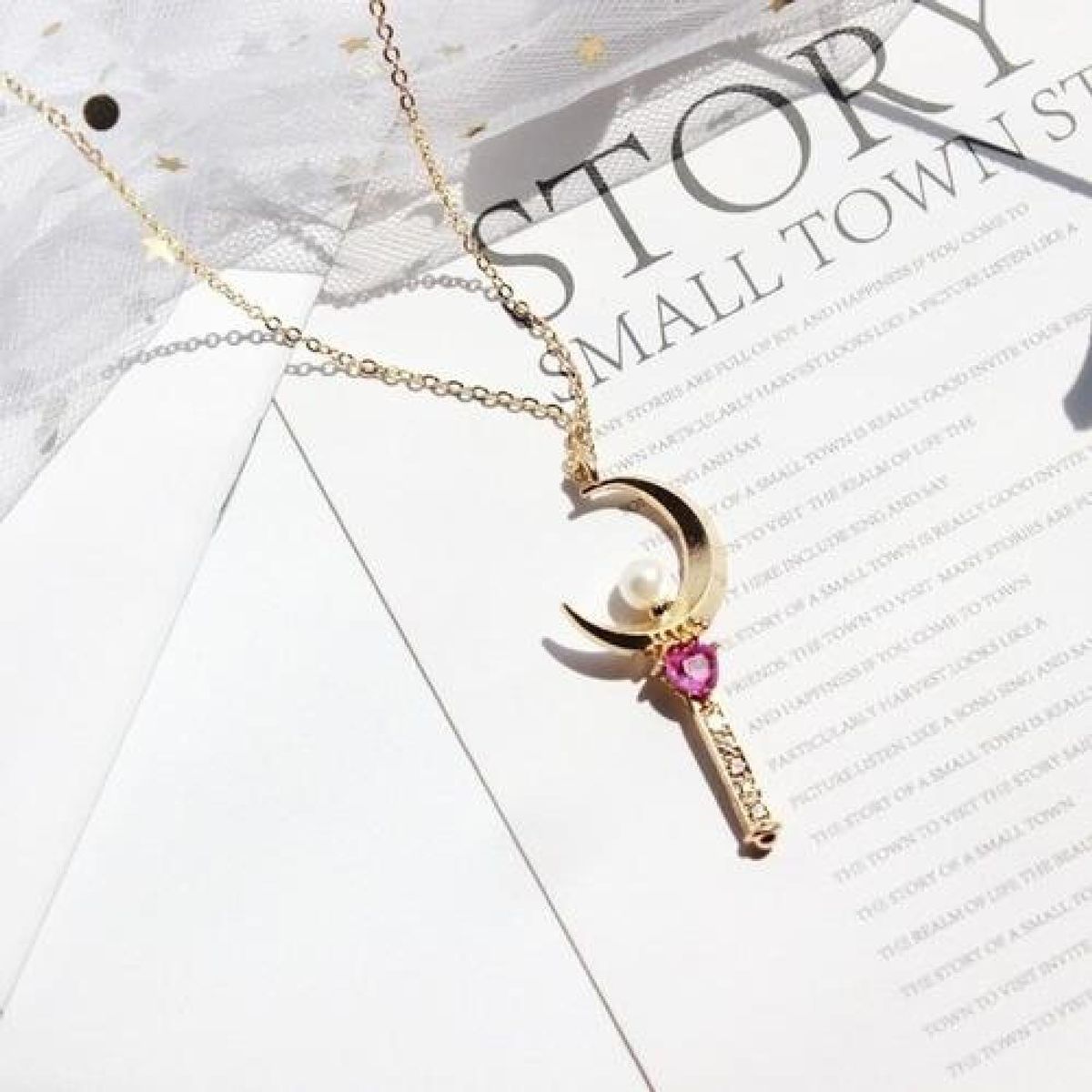 GENERICO - Collar Sailor Moon Cetro Lunar (moon Stick) - Dorado