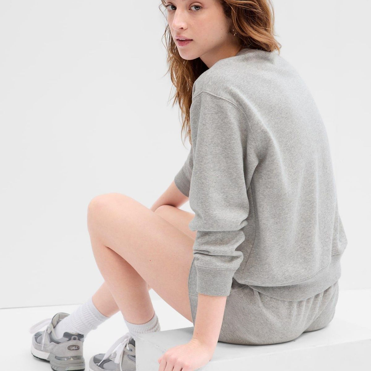 GAP - Polerón Logo Sin Cierre Gris GAP