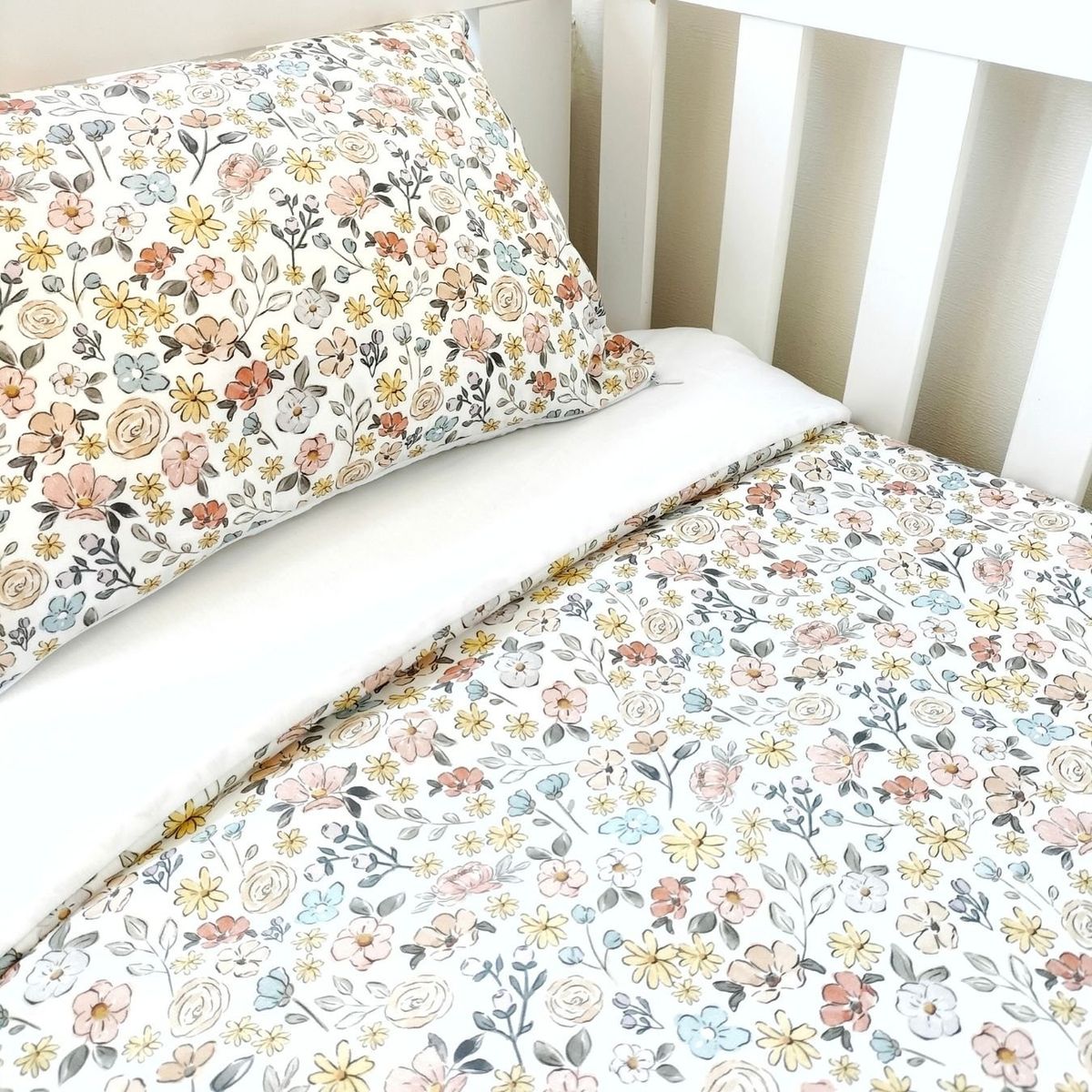 OLIVIA Y SAM - SET DE CUNA COLECHO LIBERTY ROSA