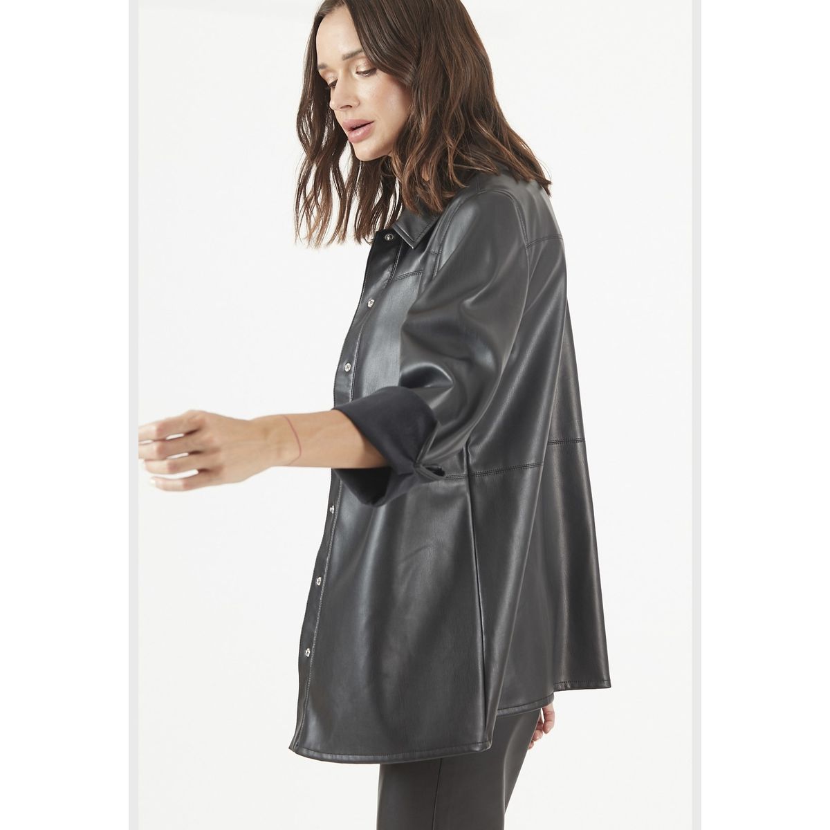 PRIVILEGE - Sobrecamisa de ecocuero negra PRIVILEGE