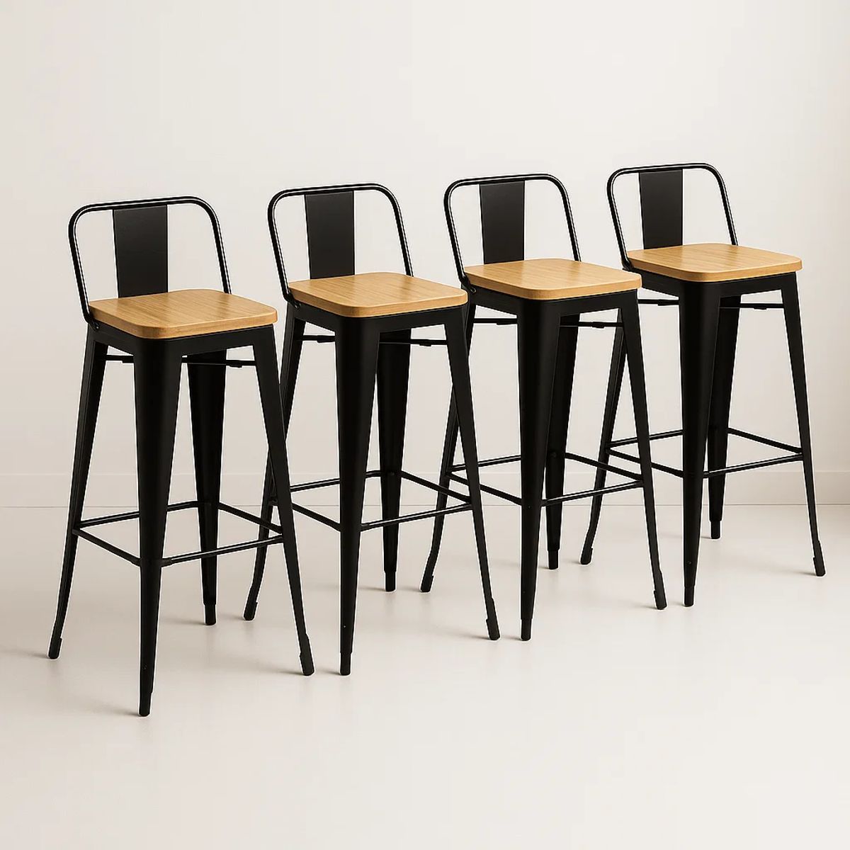 KLIK - Pack de 4 Taburetes Tolix Con Asiento De Madera Clara - Negros