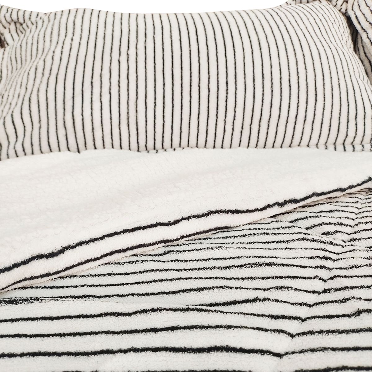 ILLUSIONS - Plumón Coral 2 Plazas Marca Illusions Con Fundas Magnolio