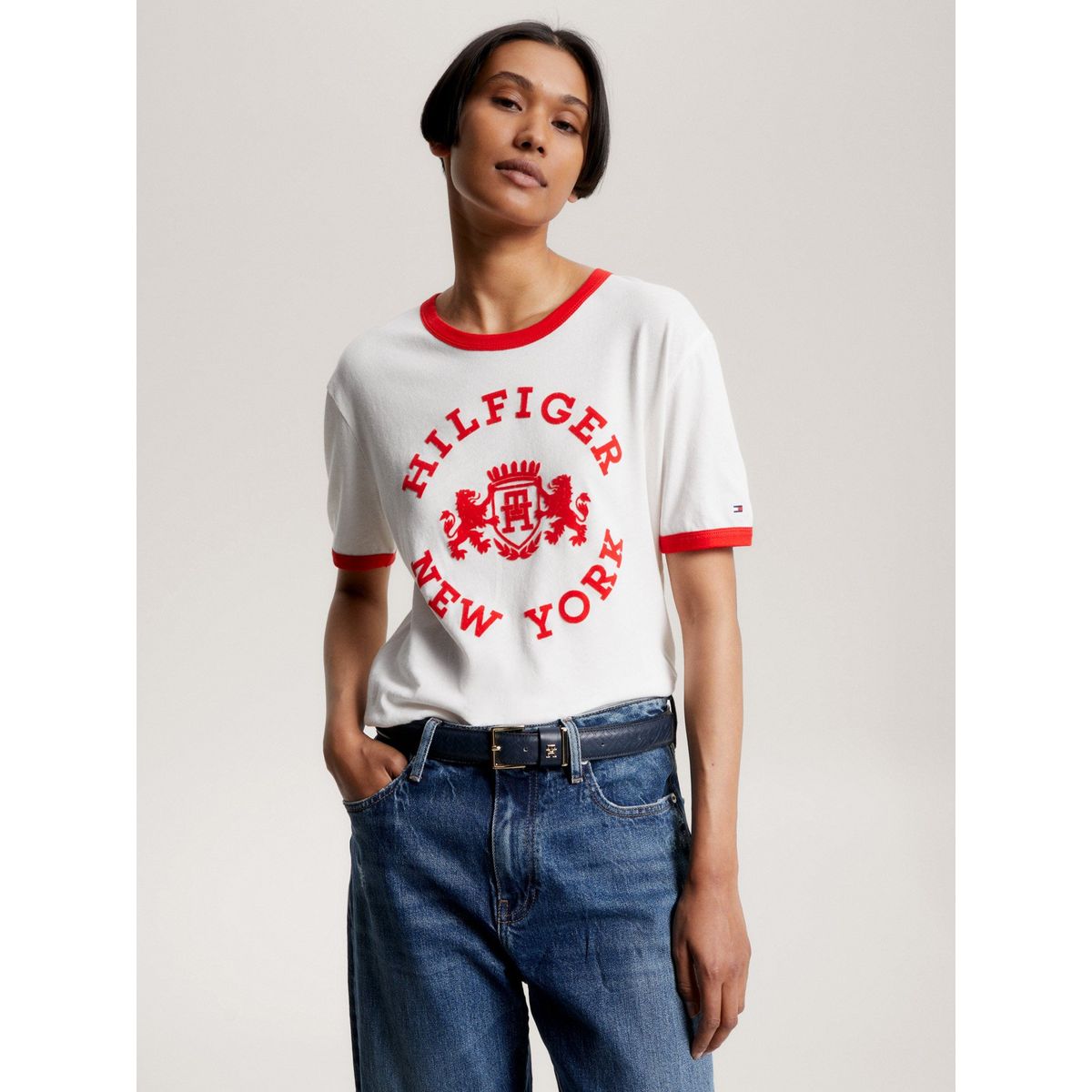 TOMMY HILFIGER - Polera Varsity Con Logo Aterciopelado Blanco Tommy Hilfiger