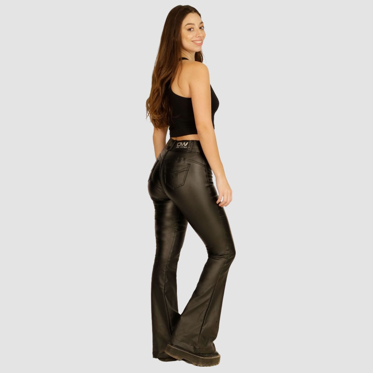 ONE WORLD - Pantalon Ecocuero One World Flare