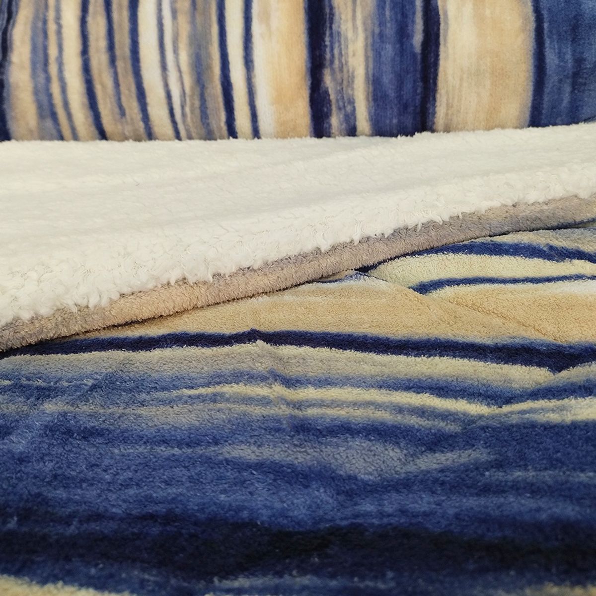 ILLUSIONS - Plumón Coral King Marca Illusions Con Fundas Jacaranda