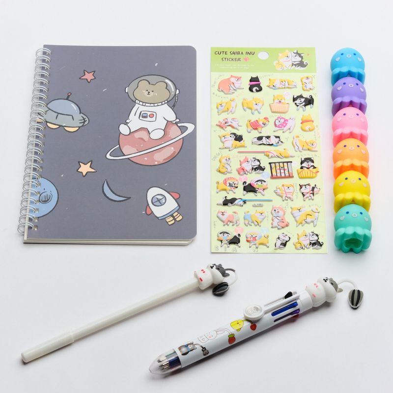 GENERICO - Cuaderno Kute Kawaii con set de lápices y destacador
