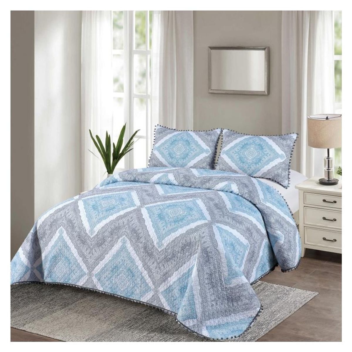 COMPRAPO - Cubrecama Quilt Hippie Chic Gris Cielo Pompones 2 Plazas + 2 Fundas