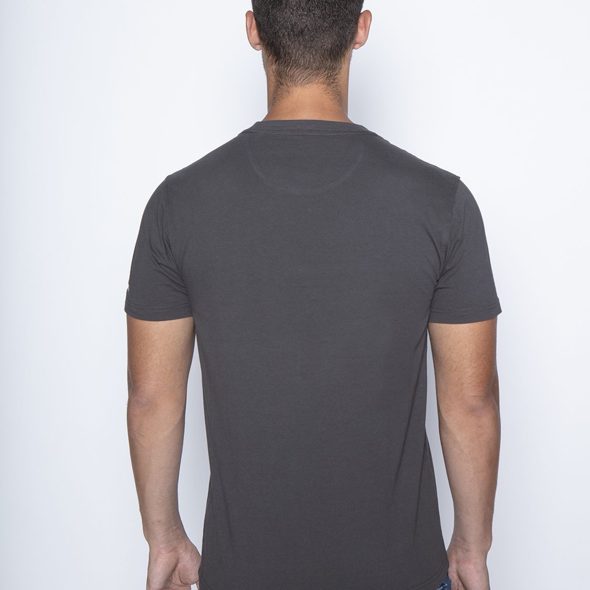 NIMTU - Polera Tres Cruces Gris Nimtu