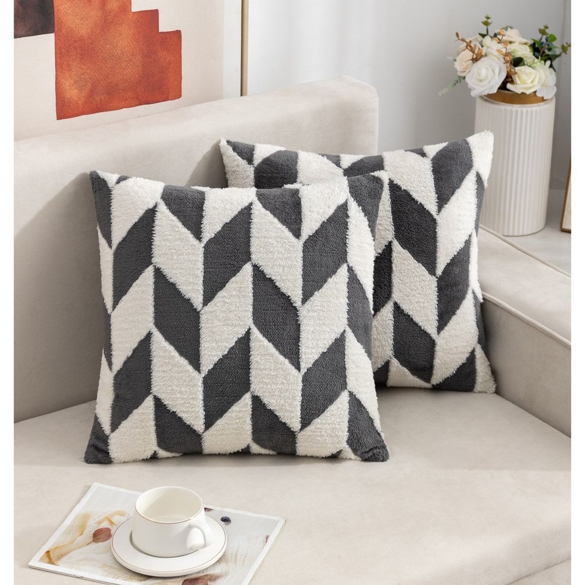 COMPRAPO - Set X 2 Fundas Cojín Peludo Geométrico Gris y Blanco 45x45 Cm.