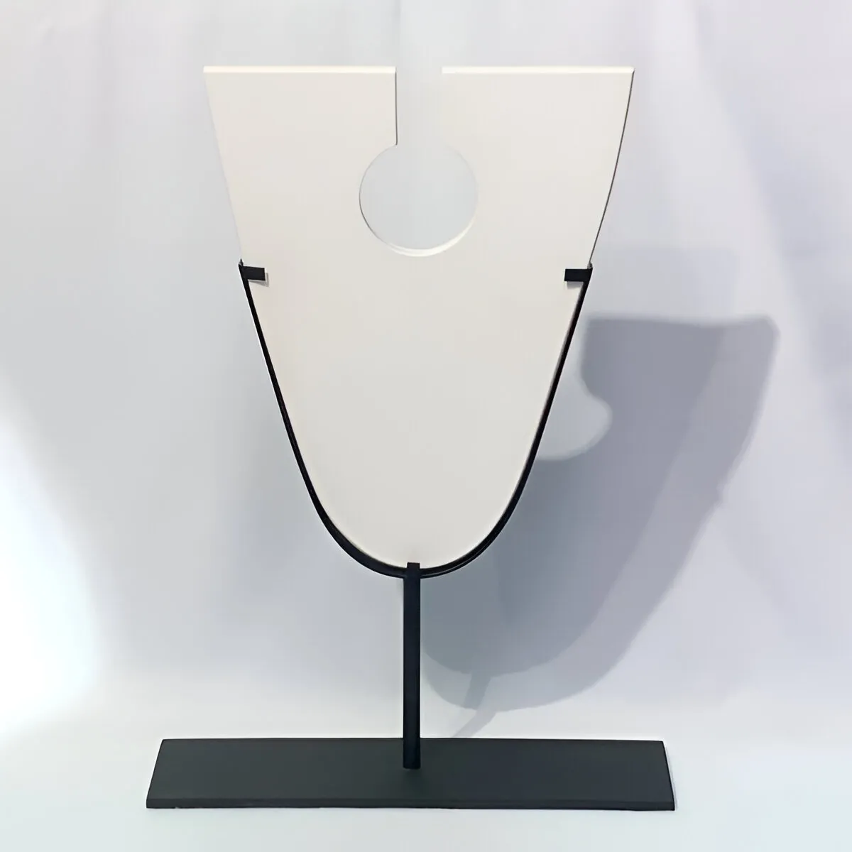 GENERICO - PEDESTAL DE CUARZO CON BASE METALICO