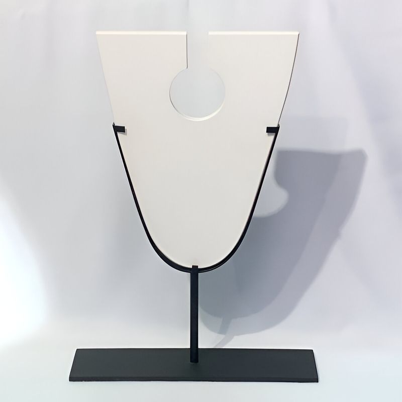 GENERICO - PEDESTAL DE CUARZO CON BASE METALICO