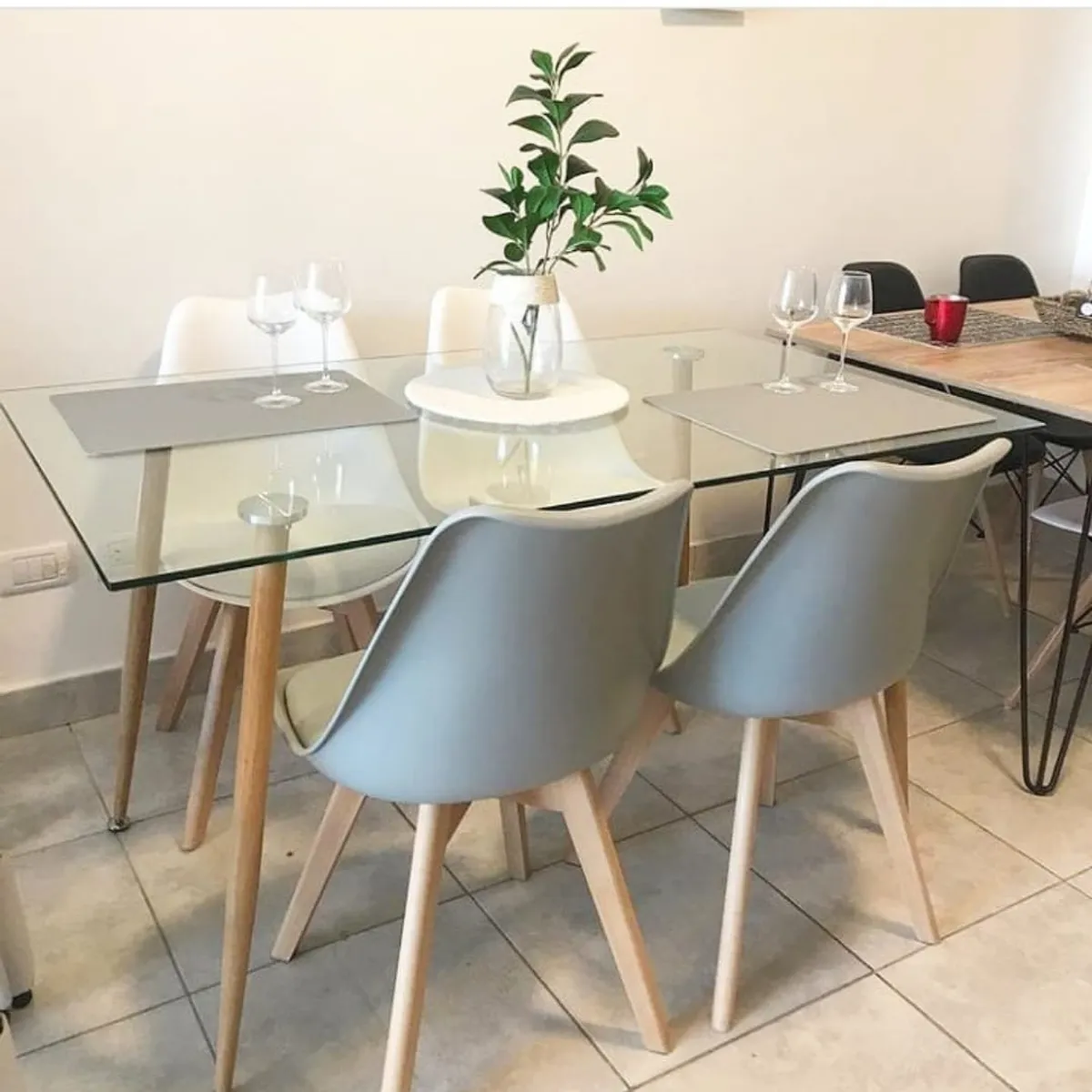 GENERICO - COMEDOR 120X80 DE VIDRIO + 6 SILLAS TULIP GRIS