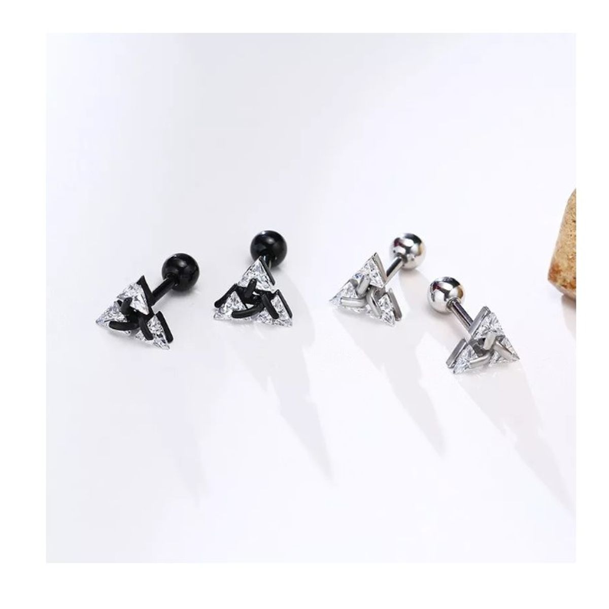 GENERICO - Aros Tuerca Triangulares Acero Hombre Pirámide Moda