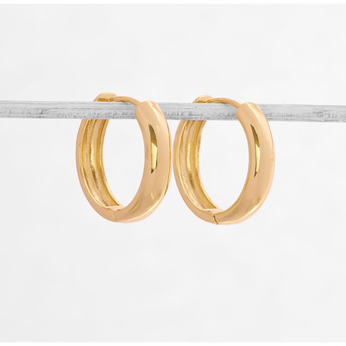 DAHARA - Argollas Cleo Enchape En Oro 18k