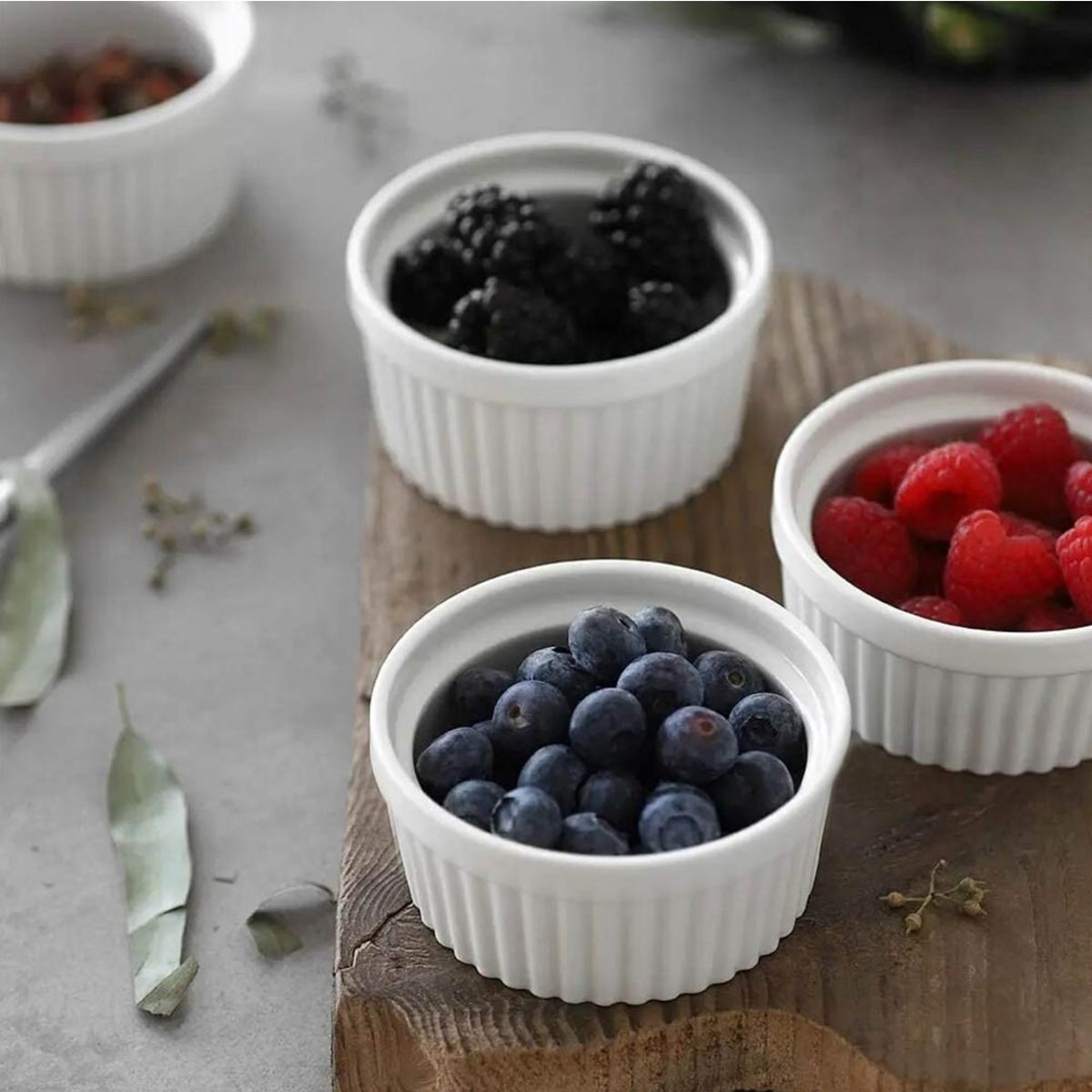 TOWER CERAMICS - Set de 12 pocillos acanalados porcelana 5x3cm