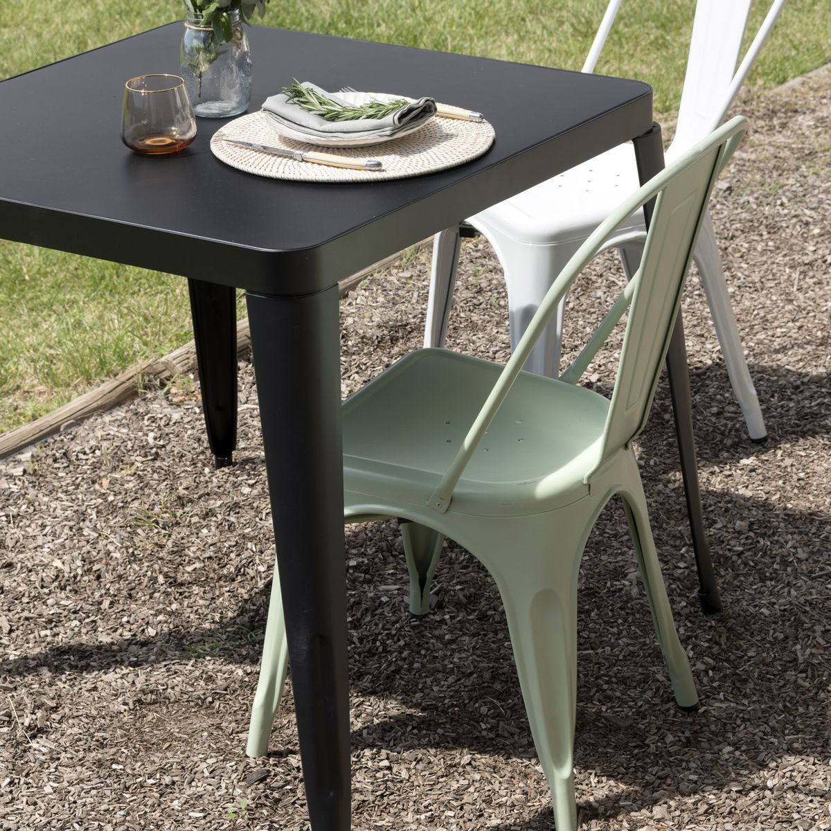 FORM DESIGN - Mesa comedor metalica Tolix Negro