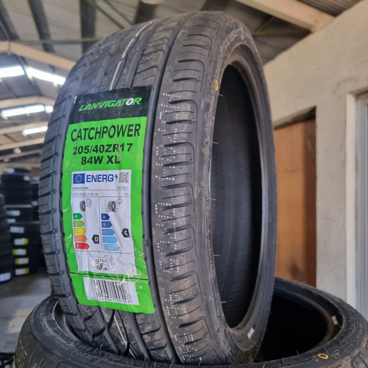 GENERICO - NEUMATICO 205/40 R17 LANVIGATOR CATCHPOWER 84W XL (Z)